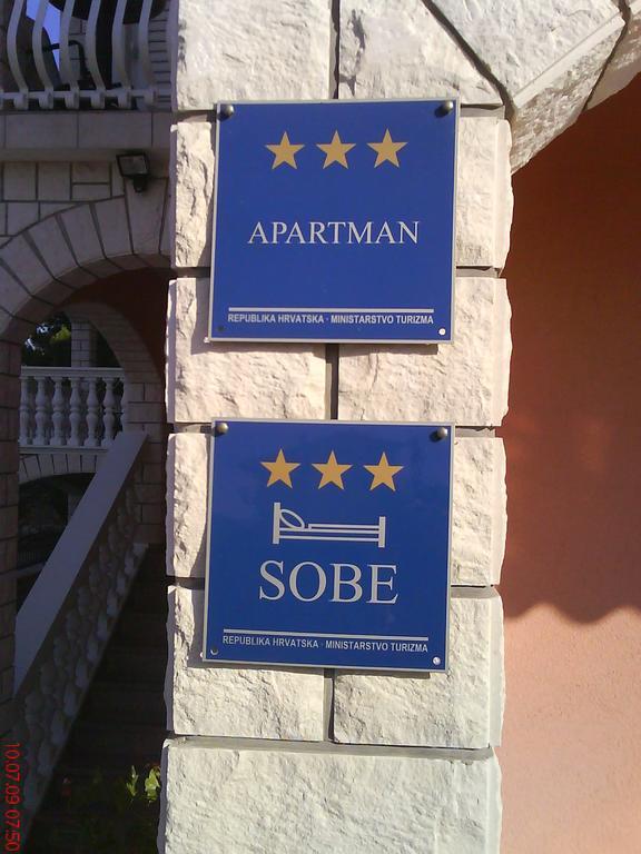Apartments Tonimir Vodice Eksteriør bilde