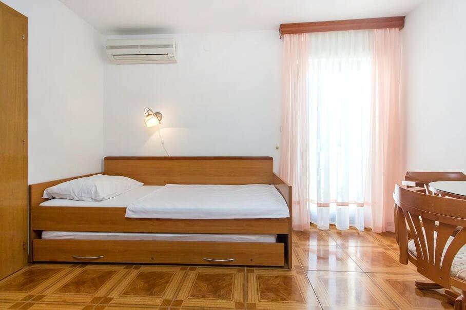 Apartments Tonimir Vodice Eksteriør bilde