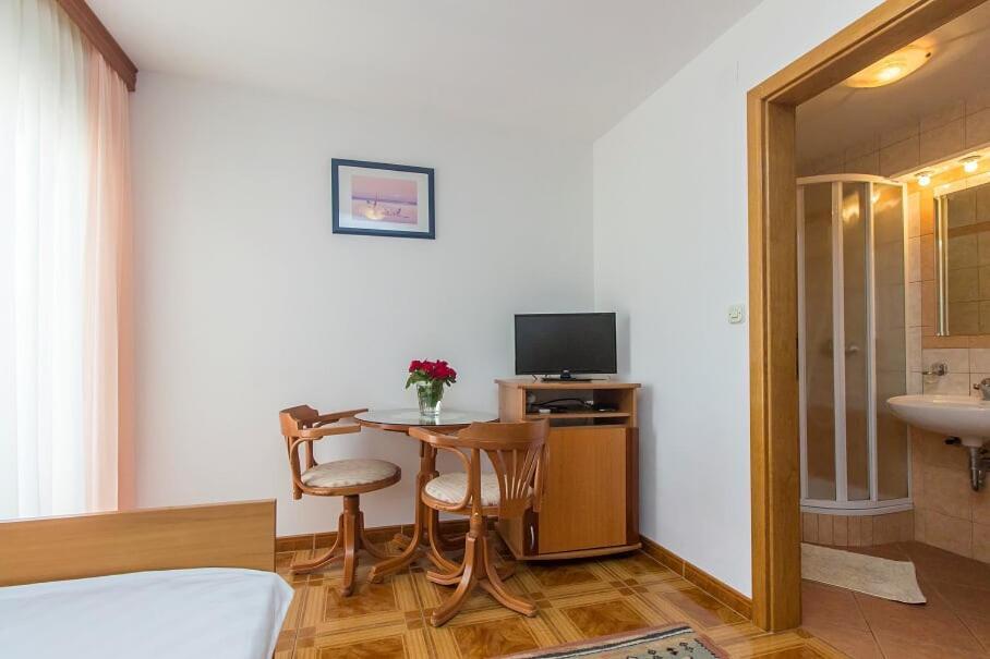 Apartments Tonimir Vodice Eksteriør bilde