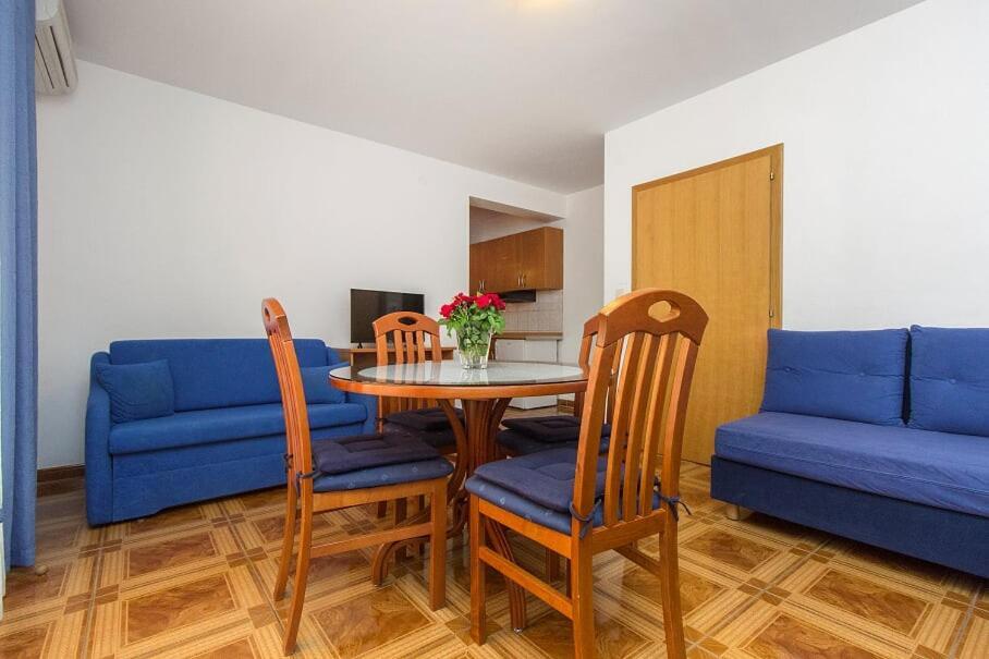 Apartments Tonimir Vodice Eksteriør bilde